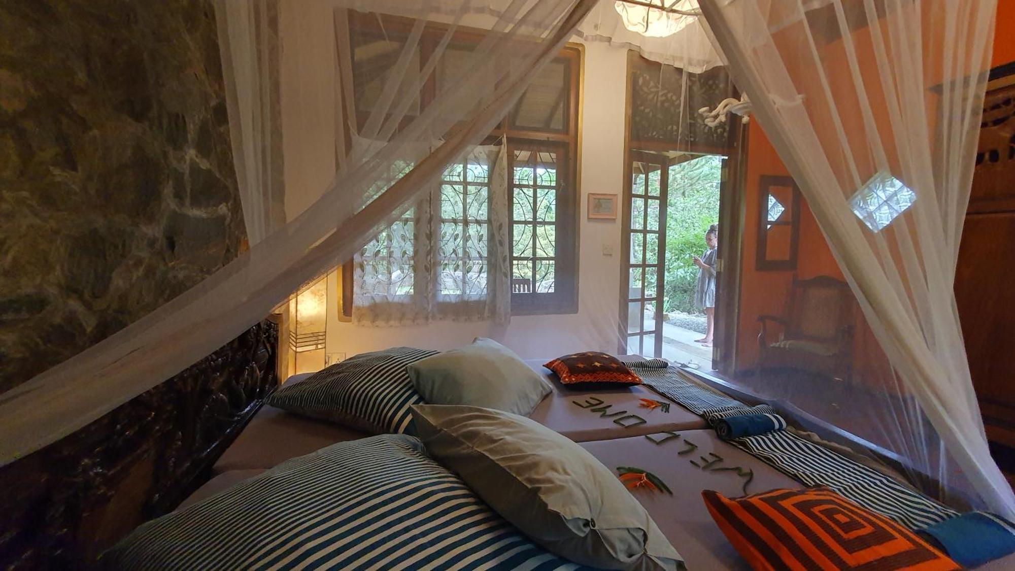 Singharaja Garden Agro Eco Lodge Pelawatta  Rom bilde